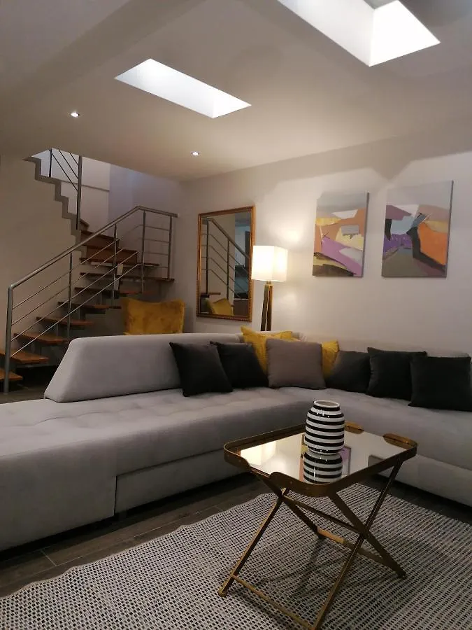 Luxury Sea View Apartment Agia Triada
